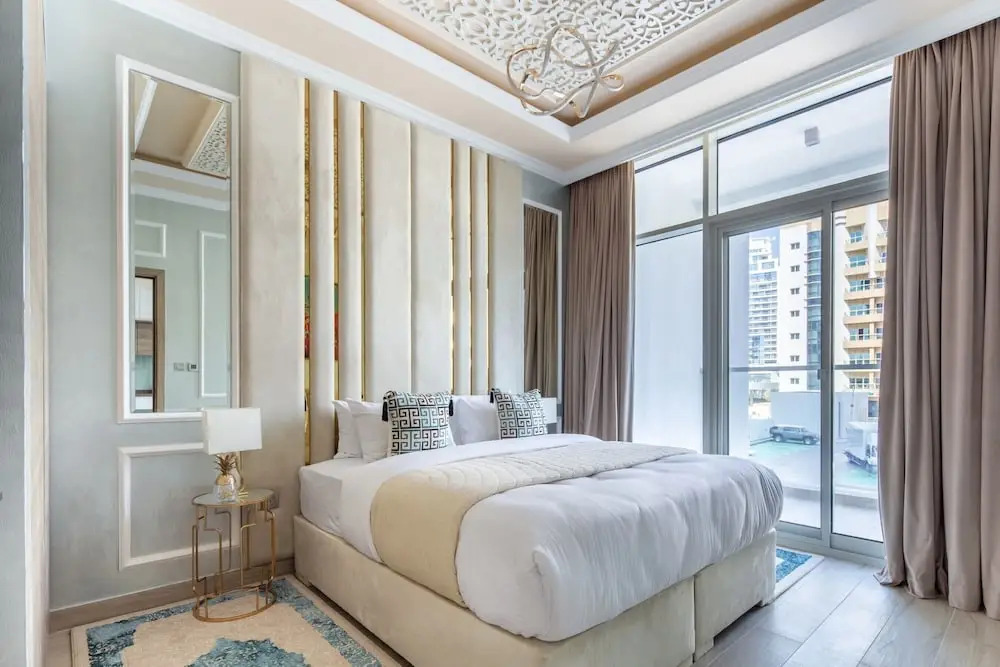 Modern Arabian Themed 1BR Apartment in Dubai Marina