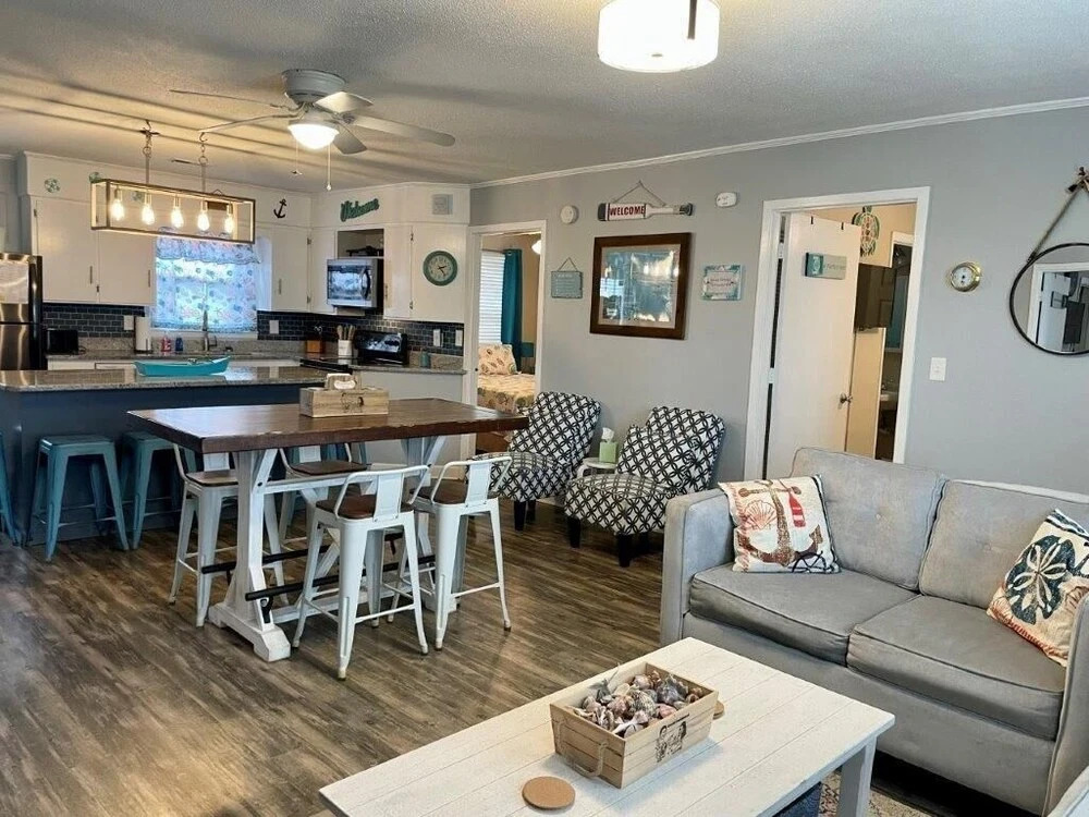 Sandy Bottoms 4 Bedroom Home by RedAwning
