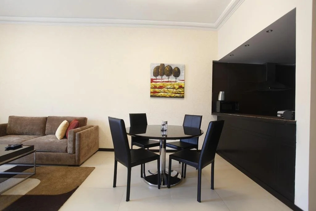 Al Jamila Suites