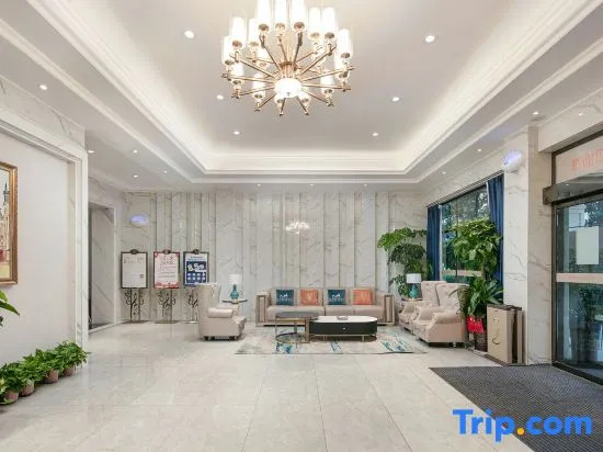 Vienna Hotel（Lianyuan Stadium Store）