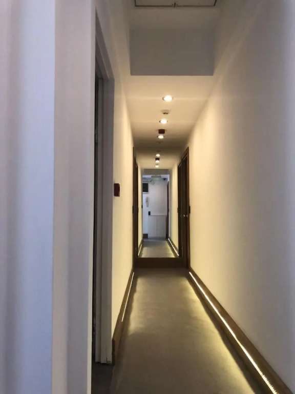 Black Art Otel