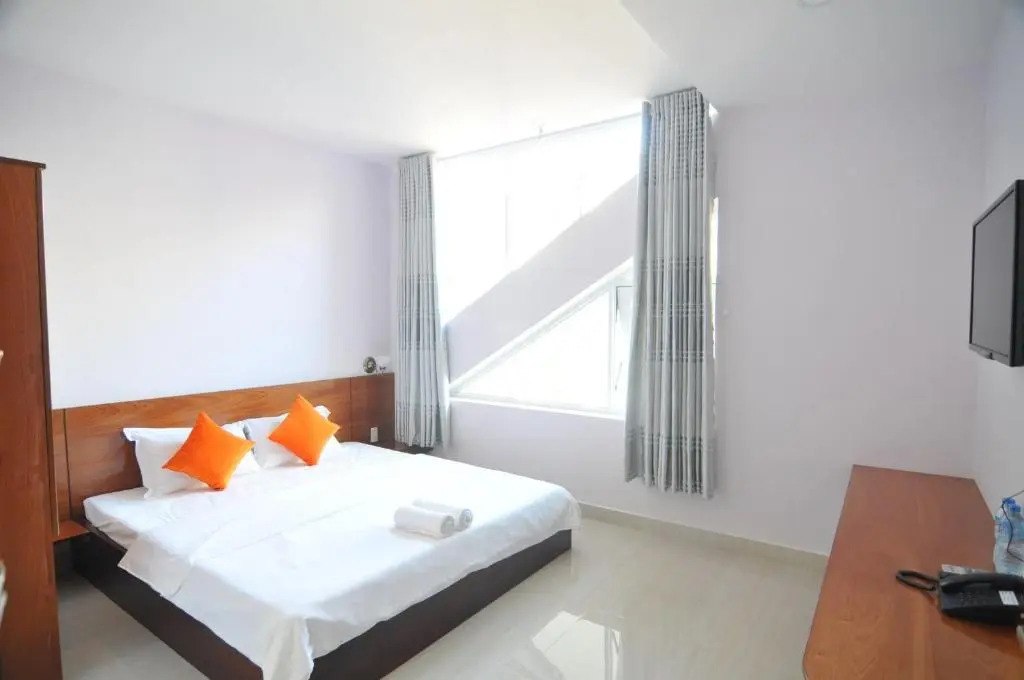 Chau Tran Hotel.