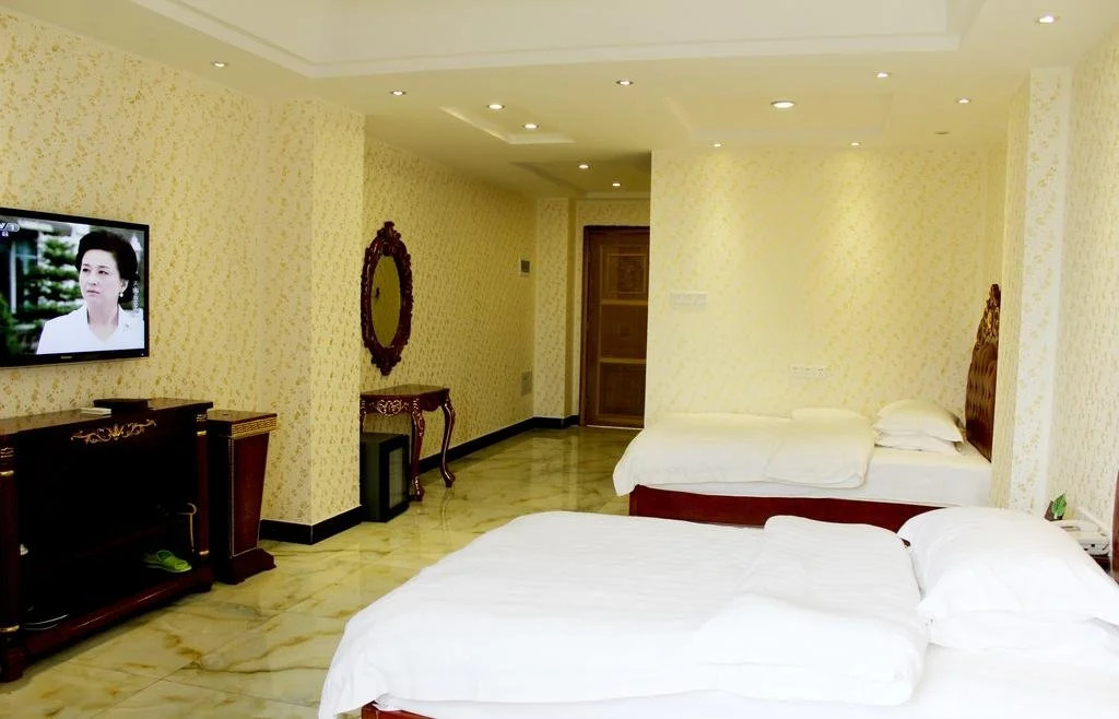 Jiulong Wenquan Hoilday Hotel
