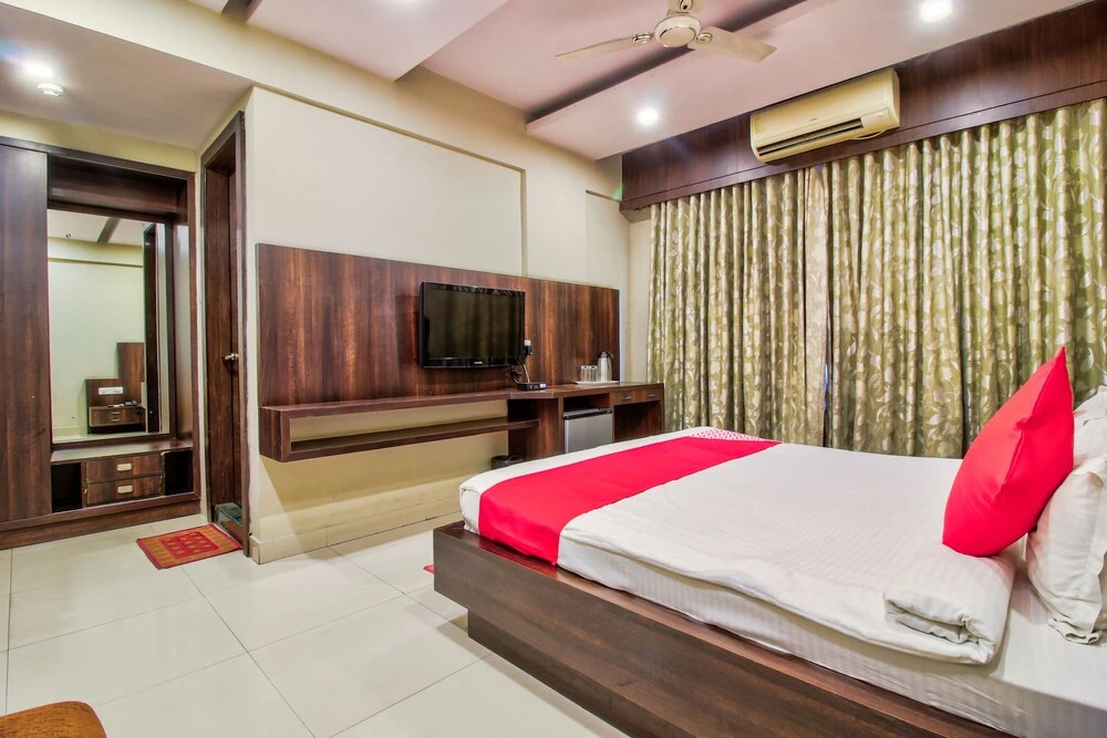 OYO 3211 Mahal Inn