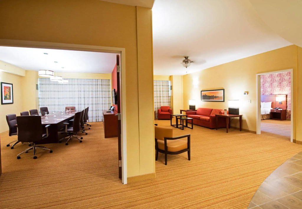 Courtyard by Marriott Ottawa East