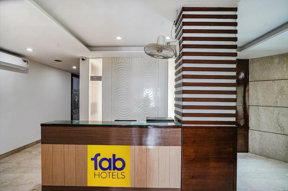 Townhouse Relax Suits A Boutique Hotel Vasundhara