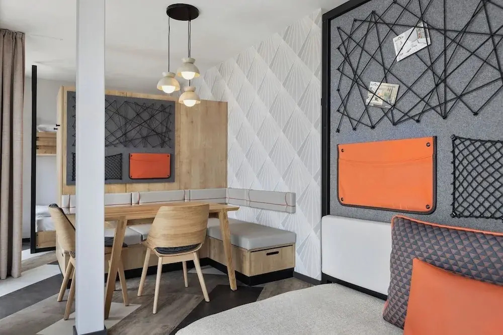 Stay KooooK Geneva City - Online Check In