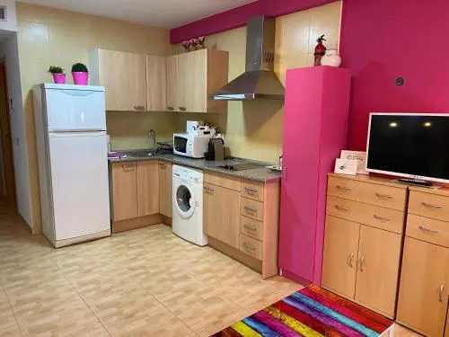 Apartamentos Alcañiz, Ana