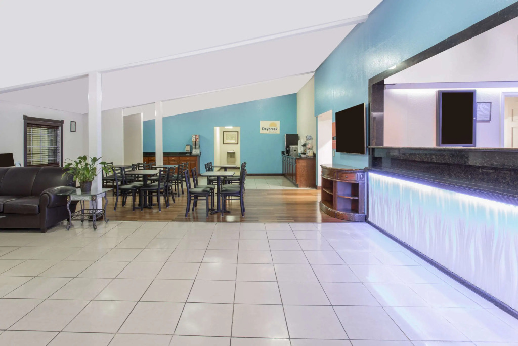 Days Inn by Wyndham Virginia Beach Town Center