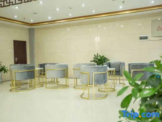 Shanlan Hotel (Yuexishan Goods Great Market)