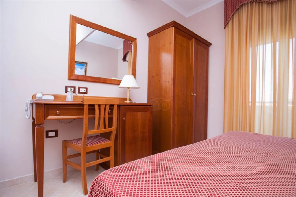 Madama Club Village
