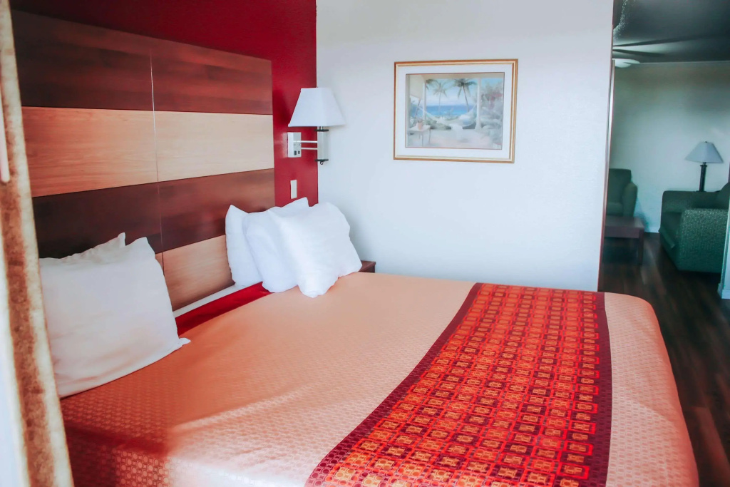Rodeway Inn & Suites Lake Havasu City