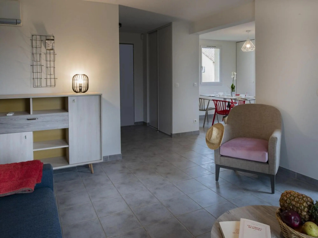 Holiday home in Mediterranean style with air con and bubble bath