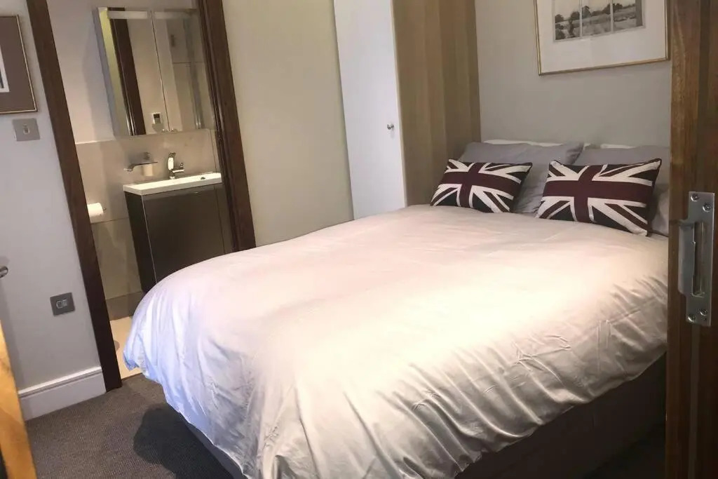 Stylish Large Cool 3 Bed 3 Bath Marylebone +Ac
