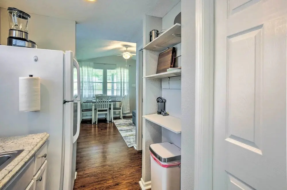 Cozy Montgomery Home: Walk to Lake Conroe!