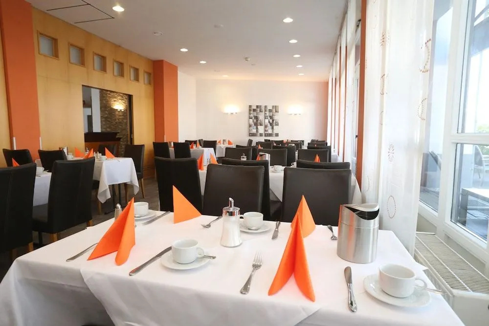Asgard Hotel