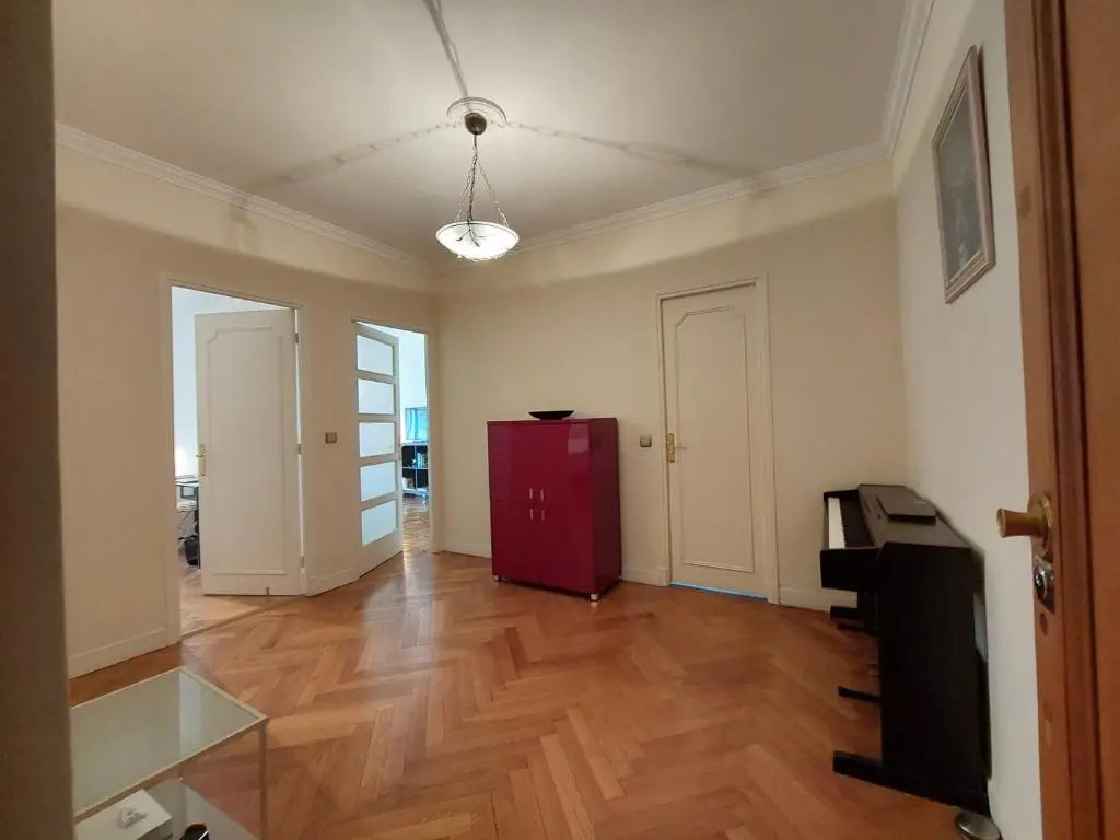 BH - CAPITOL - Central 2 Bedrooms 5 Peoples