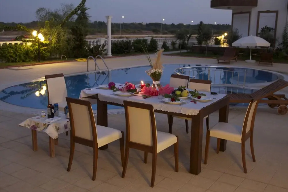 Luxury 4 Bedroom Detached Villa