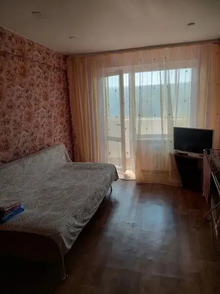 Flat on str. Karl Libkneht, bld. 28