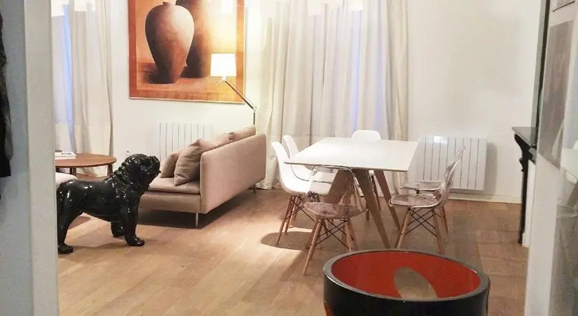 Appartement Standing Comédie