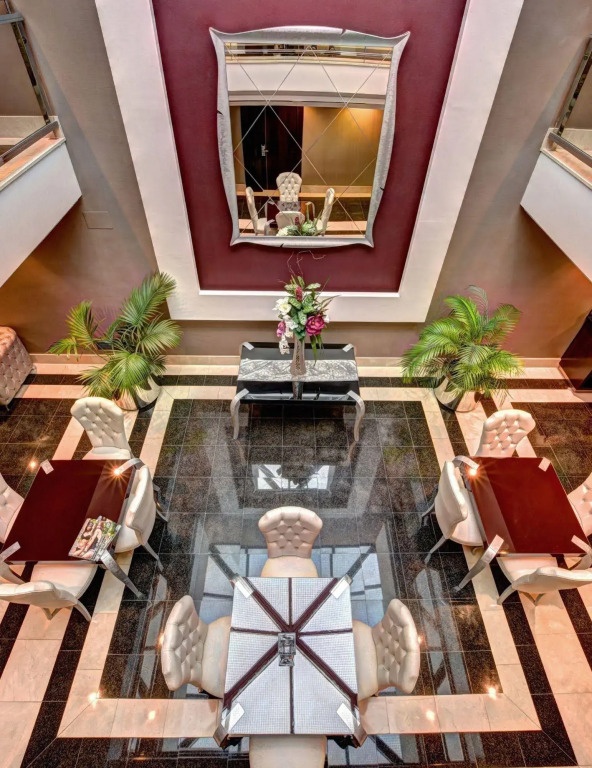 ArtPlatinum SUITES&APARTMENTS