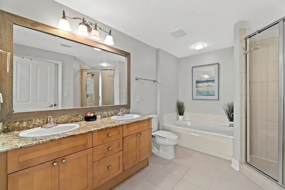 Luxury Beachfront Condo w/ 2 Balconies! Sleeps 8! Walk to Pier Park!