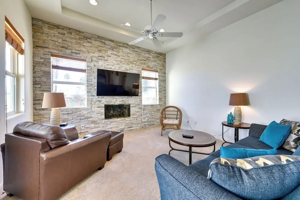 Pool & Hot Tub Access: La Quinta Vacation Home