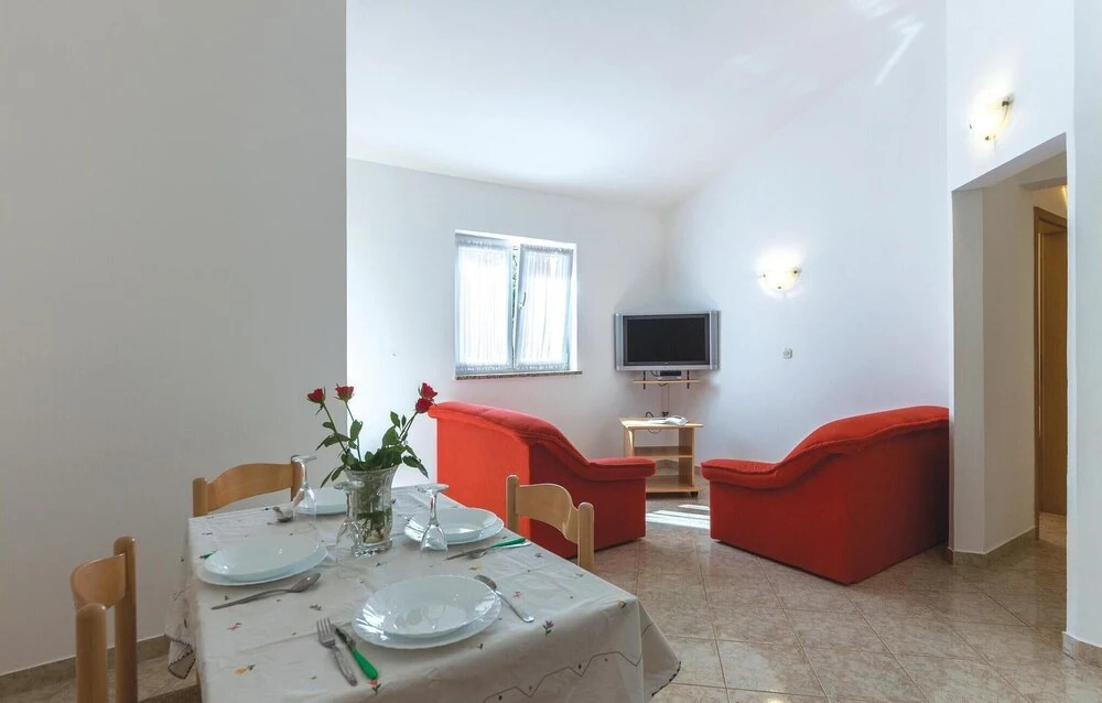 Amazing Home in Pula With Wifi and 2 Bedrooms