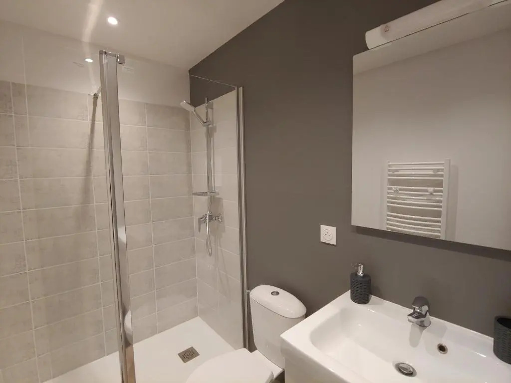 T2 de luxe centre ville + parking privé !!