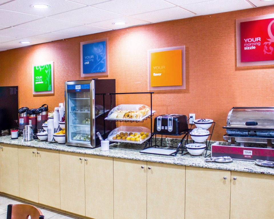 Travelodge by Wyndham Ozone Park