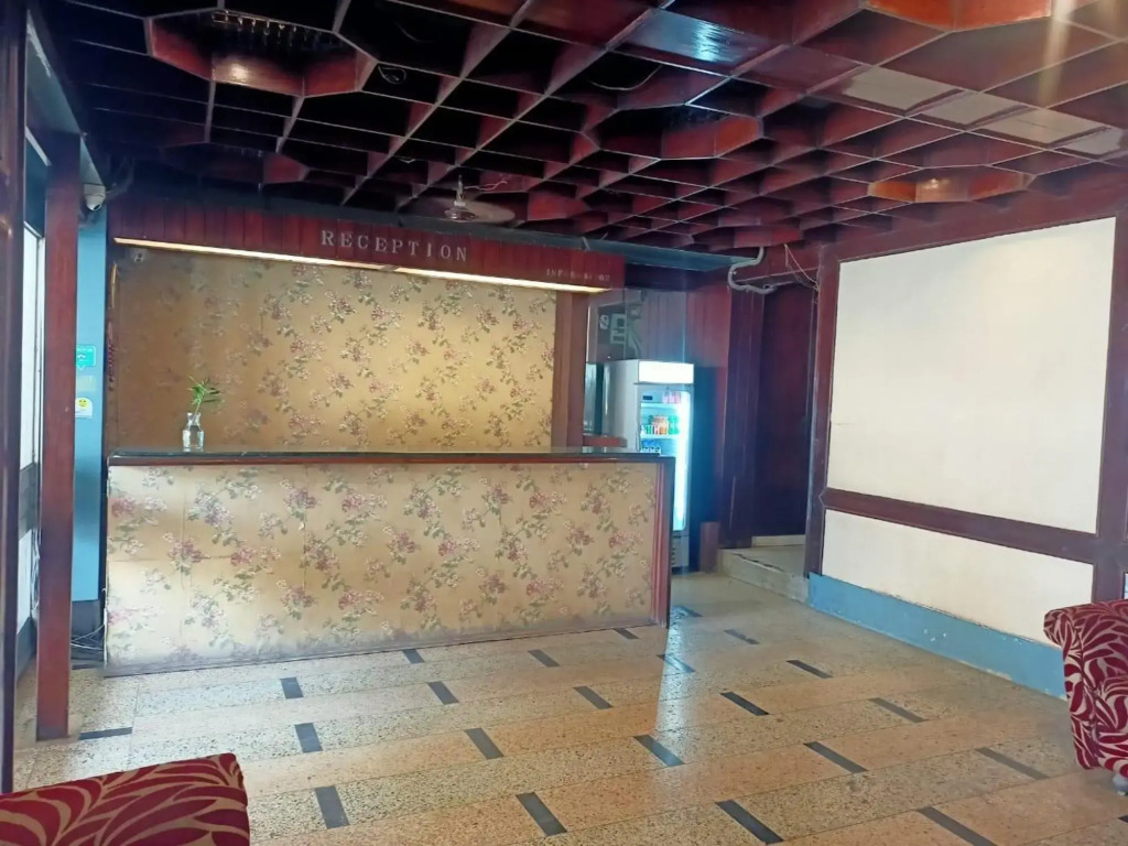 Hotel Skylark