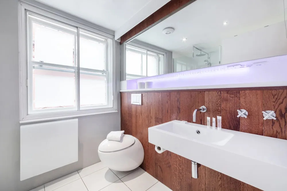 Glamorous Duplex two bed Apartment Minutes Away From Covent Garden Piazza