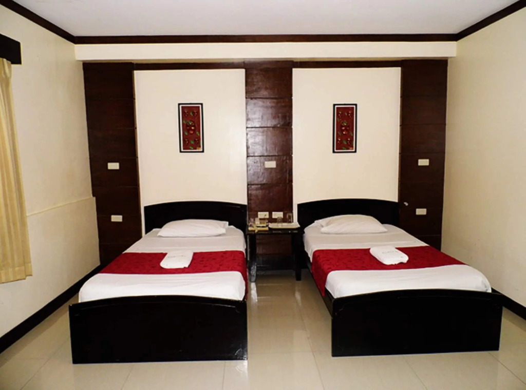 Check Inn Bacolod by RedDoorz