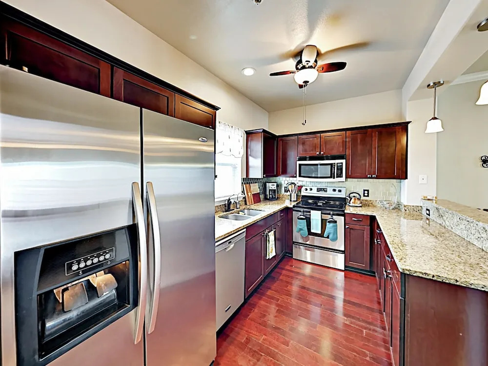 Eleventh Unit #14 - 3 Br Condo
