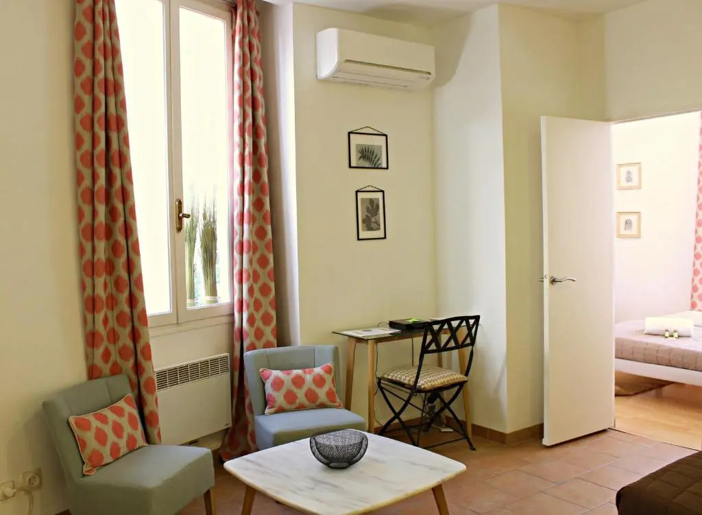 Viva Riviera - 10 Rue Florian