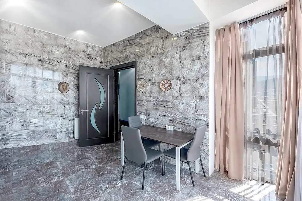 Апартаменты H&B apartments Queen Ketevan