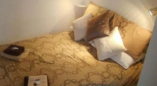 Melrose Hotel