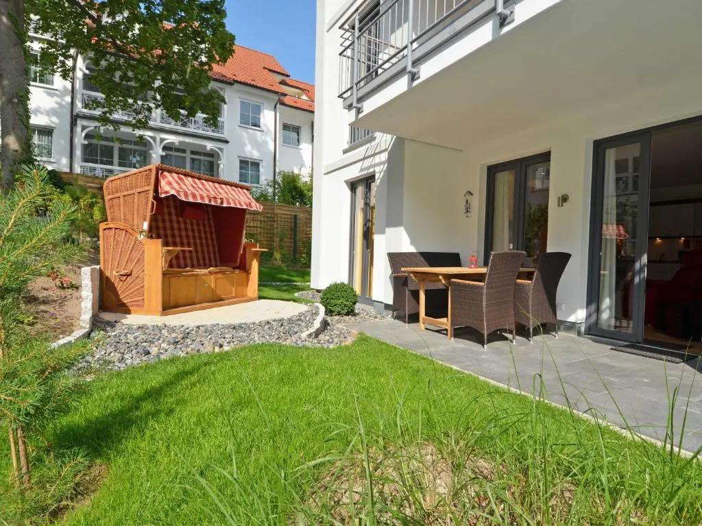 strandnahe FeWo mit 2 Schlafzimmern und Terrasse, Residenz Margarete, Binz