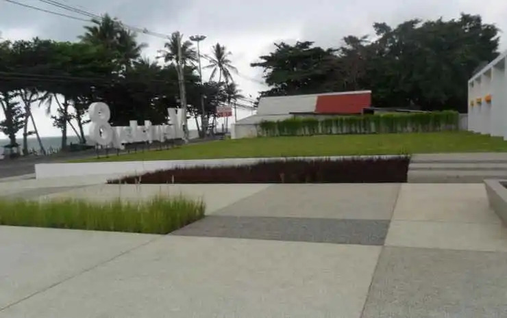 V8 Seaview Jomtien