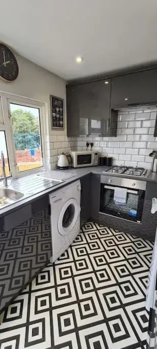 Morris Lodge, Southampton - 1 Bedroom, Free Wifi & Parking