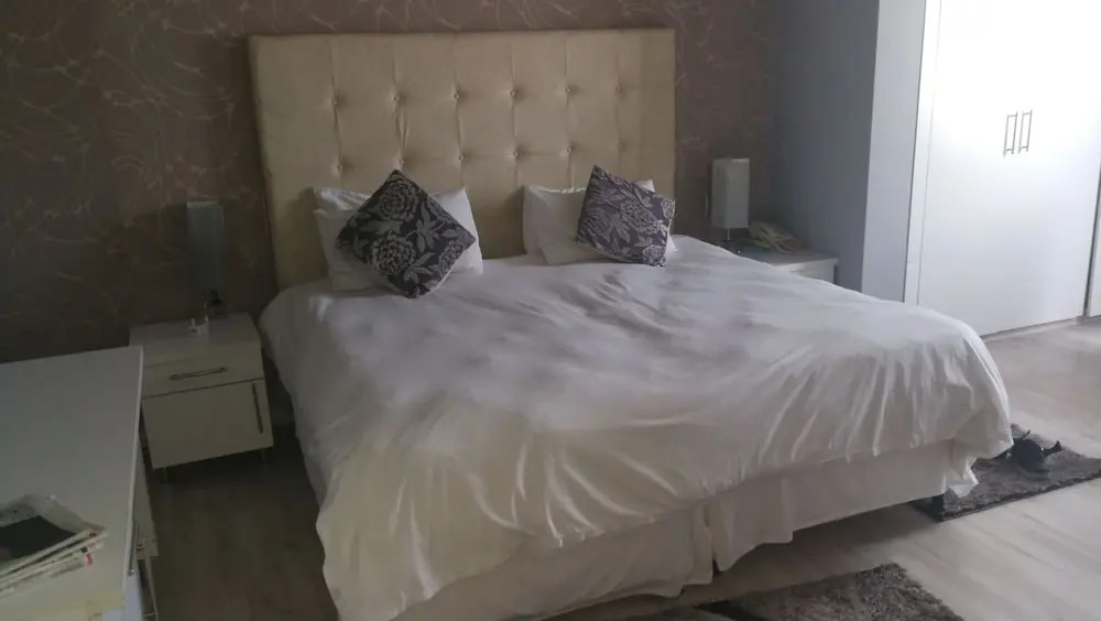 The Parkview Hotel - Room 711 - Adults Only
