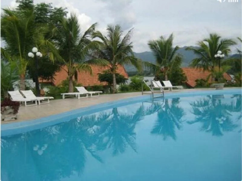 Lak Resort