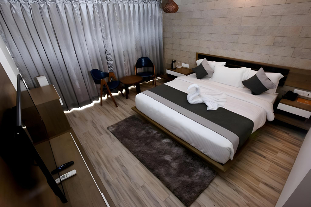 Hotel Grand Elegance
