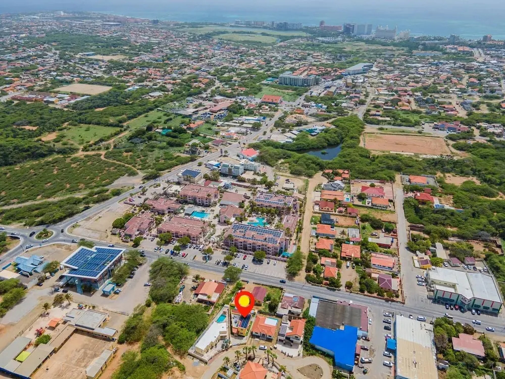 Cheerful Caribbean Villa w Private Pool 3BR