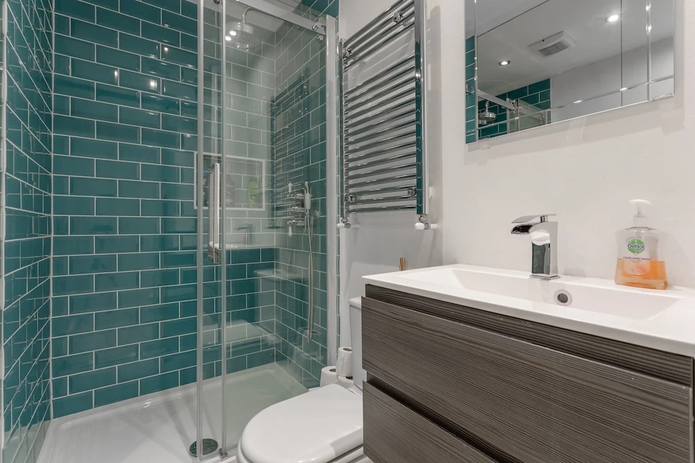 Cosy 1 Bed Basement Flat in Shepherds Bush