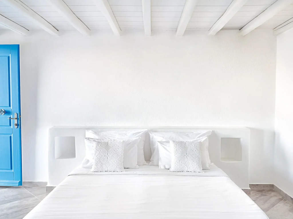 Mykonos Lolita, a Resort to Live