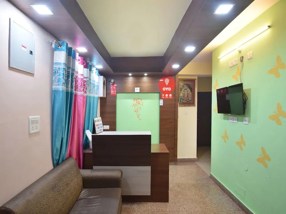 OYO 8439 Hotel Howard