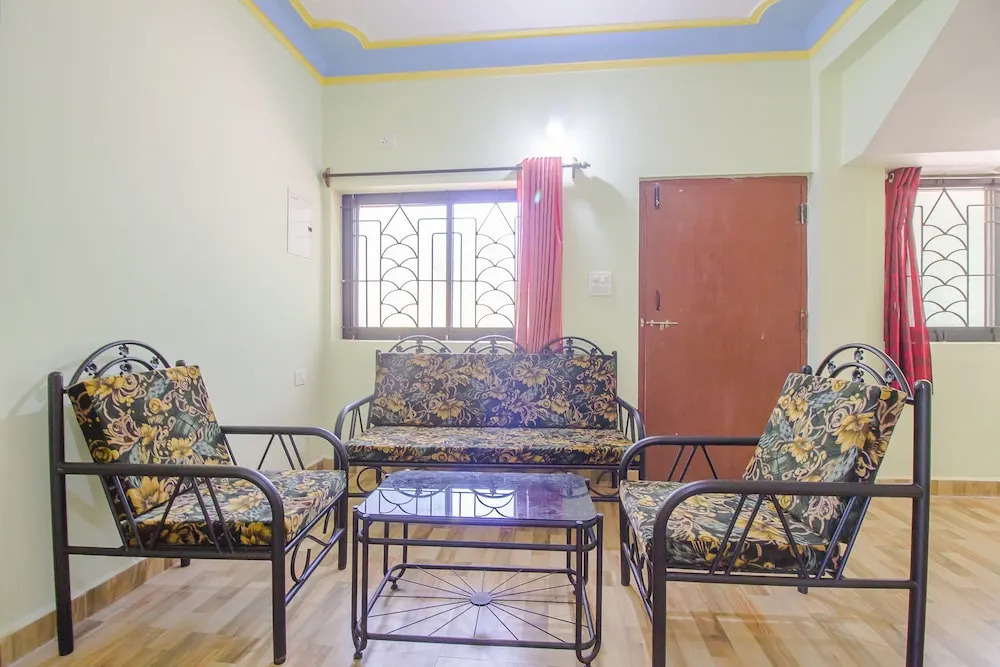 OYO 18897 Home Elegant 3 BHK Villa Parra