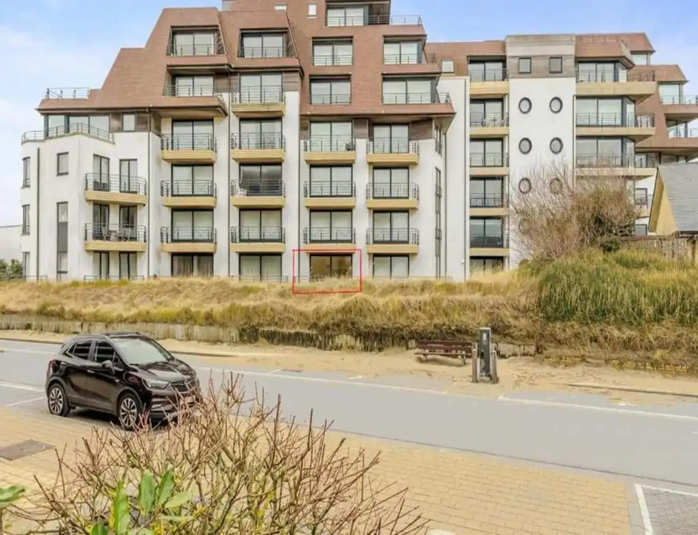 Apartment in Oostduinkerke With Sea View