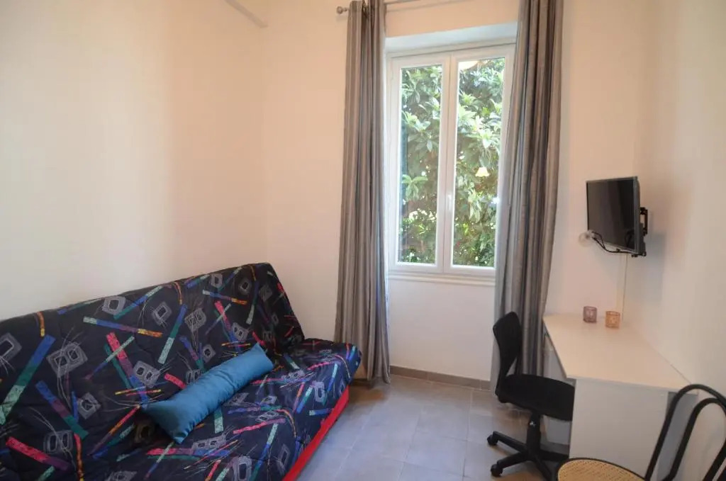 Appartement 4 Personnes Dans Les Hauteurs du Port de Nice